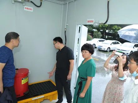 國(guó)務(wù)院安委辦來(lái)錫調(diào)研新型安全風(fēng)險(xiǎn)管控工作(圖16) 國(guó)務(wù)院安委辦來(lái)錫調(diào)研新型安全風(fēng)險(xiǎn)管控工作(圖16)